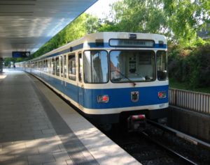 /dateien/0,1299339971,300px-U-Bahn Muenchen Freimann Zugtyp A