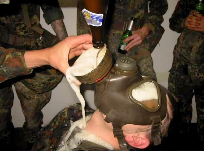 43048,1298906766,bundeswehr_saufen.jpg?b