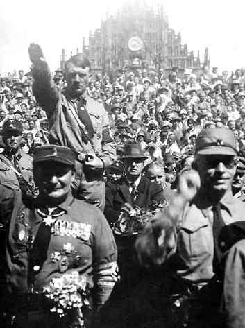 /dateien/pr54083,1242727903,Adolf Hitler 1928 sieg heil hail to victory salute