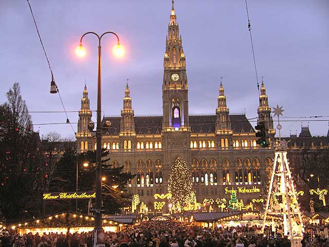 /dateien/uh46080,1218639657,Wien Christkindlmarkt