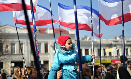Crimea-flag-waving-011