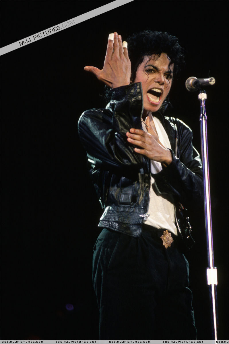 MJ-Bad-World-Tour-michael-jackson-708904