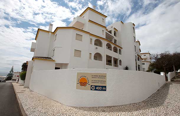 the-ocean-club-appartments-in-praia-da-l