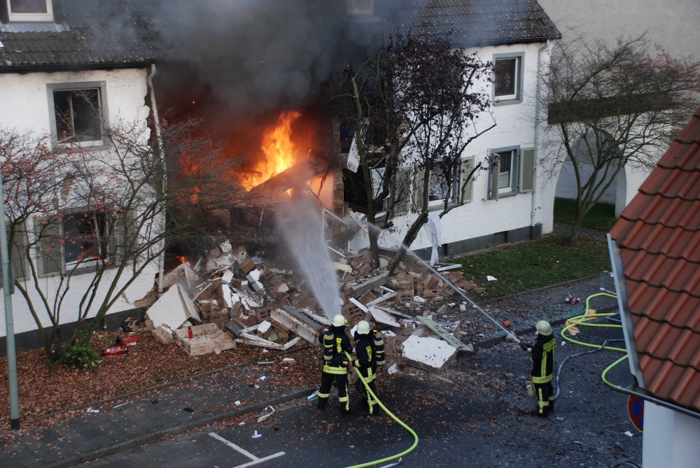 Der Own3d Bilderthread Gasexplosion-in-Hattersheim-in-Folge-a19