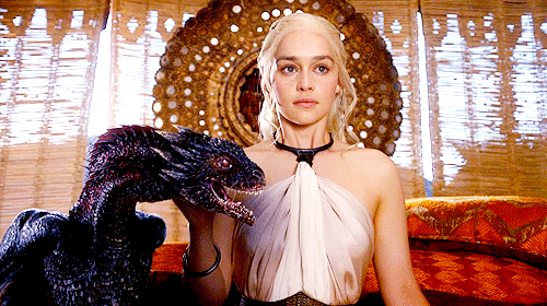 daenerys stormborn dragons