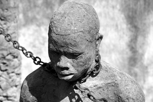 Sklaverei-Symbolbild-CCBYSA-Murky1-Flick