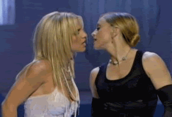 britney-spears-madonna-vma-iconic1