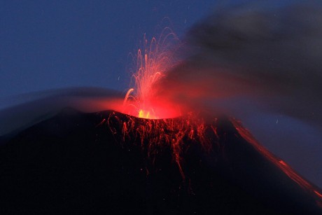 Activity-of-volcano-Tungurahua