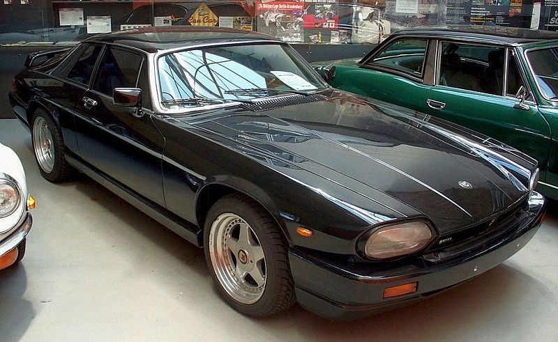L-Jaguar-XJS-1