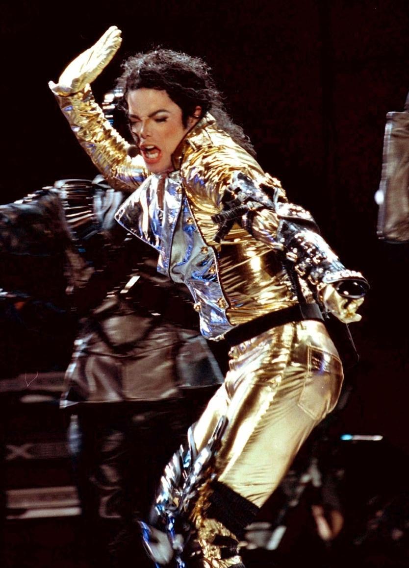/dateien/np65701,1284199981,MJ-in-GOLD-History-Tour-michael-jackson-8241401-834-1159
