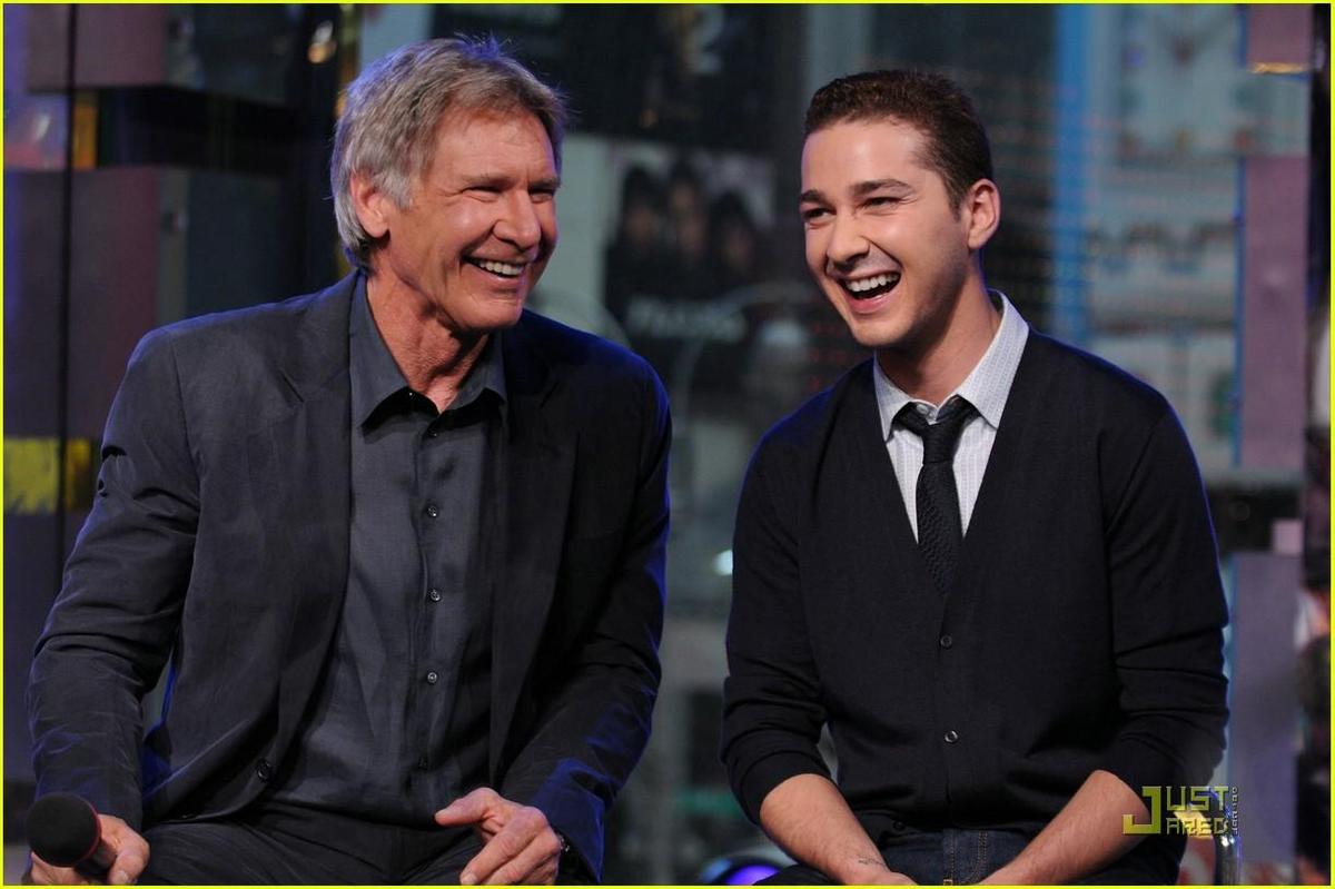 /dateien/np66944,1289592263,shia-labeouf-harrison-ford-laughing-07