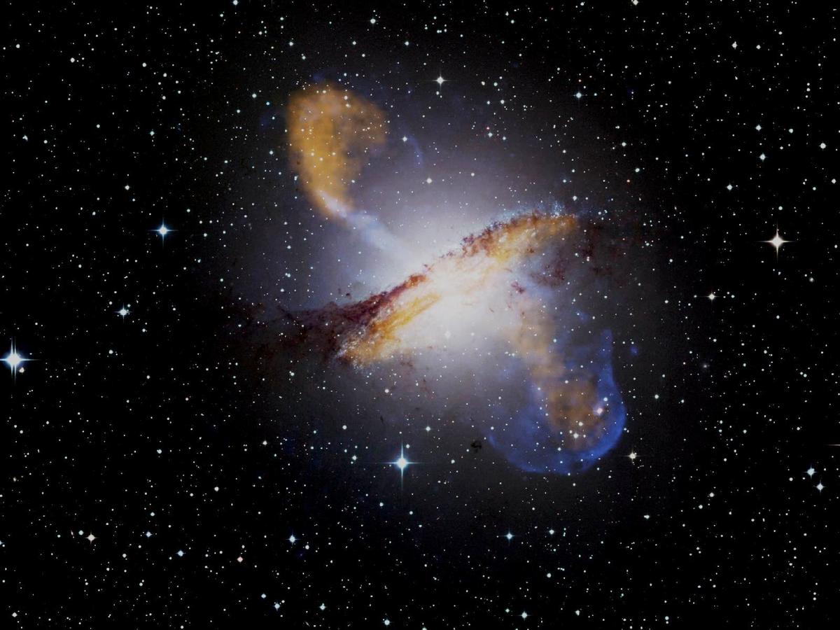/dateien/uf2227,1272647555,A Black Hole Overflows from Galaxy Centaurus