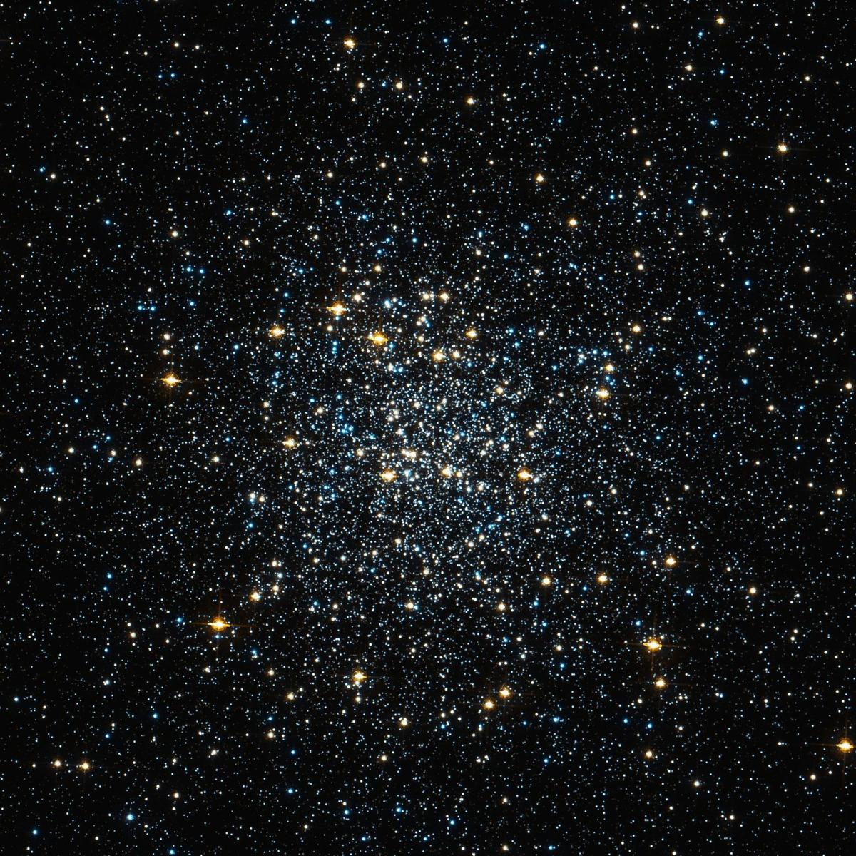 M92 Hubble WikiSky