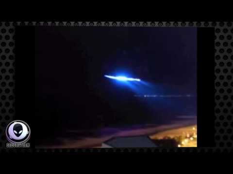 Youtube: ALIEN CRAFT CAPTURED OVER GOLD COAST - 1/12/2014 - MAJOR UFO SIGHTING