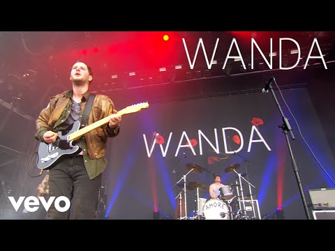 Youtube: Wanda - Bussi Baby (Live @ Lollapalooza Berlin 2017)