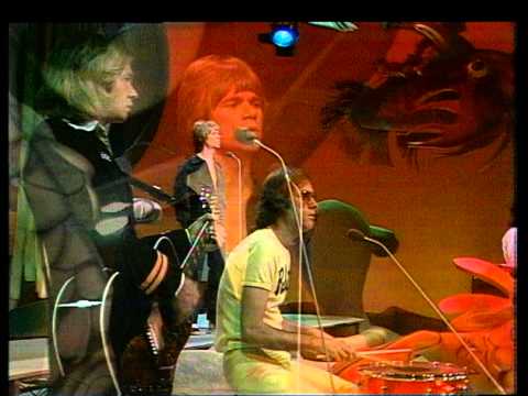 Youtube: TOPPOP: The Rubettes - Under One Roof