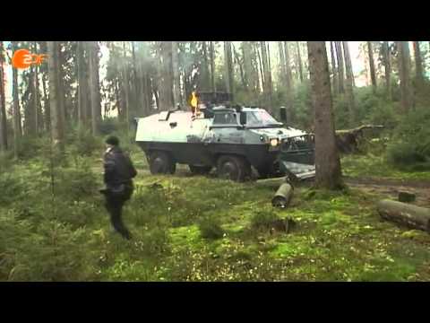 Youtube: Rettungssani-Täter schlägt Demonstranten! Gorleben 2010