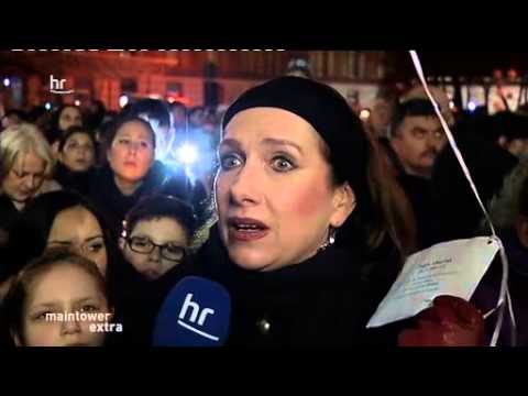 Youtube: Mahnwache für Tuğce Albayrak vor dem Krankenhaus in Offenbach - 28.11.2014