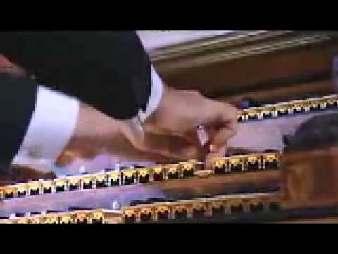 Youtube: Johann Sebastian Bach - Toccata und Fuge BWV 565
