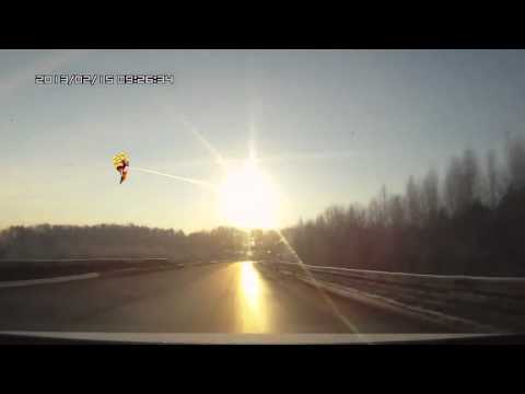 Youtube: Son Goku y el Meteorito de Rusia 2013 HD