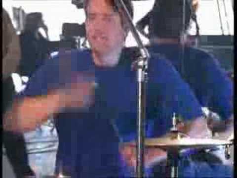 Youtube: The Breeders - CannonBall