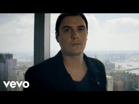 Youtube: Breaking Benjamin - I Will Not Bow (Official Video)