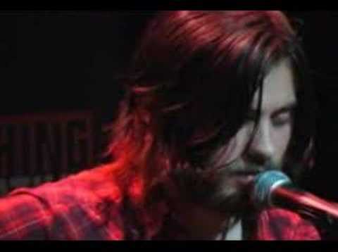 Youtube: 30 Seconds To Mars - From Yesterday (Acoustic)