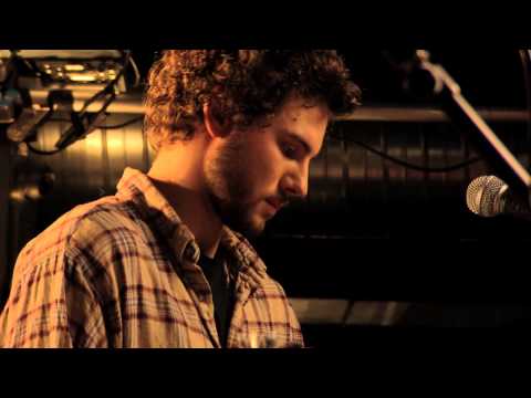 Youtube: Milky Chance - Le Ring - Live