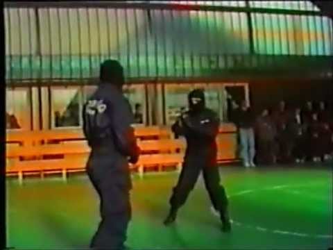 Youtube: Wing Tzun Kung Fu - Hungarian Police Special Forces "Cserhat Unit"