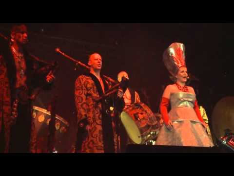 Youtube: Corvus Corax - O Varium Fortune (Cantus Buranus Live in Munchen 2010)