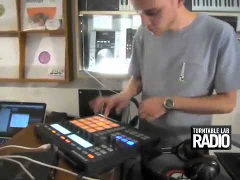 Youtube: DJ Rafik 'Slays' Maschine, Este sim é um DJ !