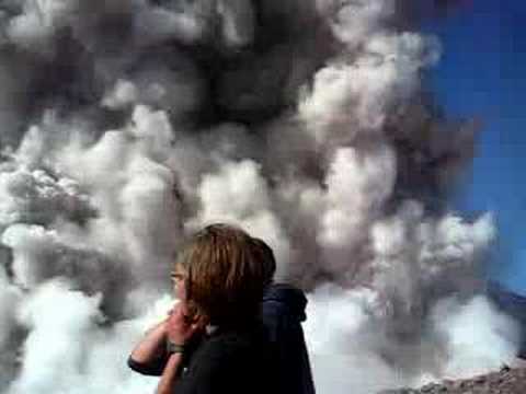 Youtube: Part 1 Exploding Santiaguito Guatemala by Rijk Smitskamp