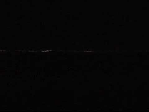 Youtube: UFOs or Military Flares Over Arizona