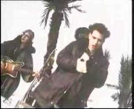 Youtube: the cure - pictures of you