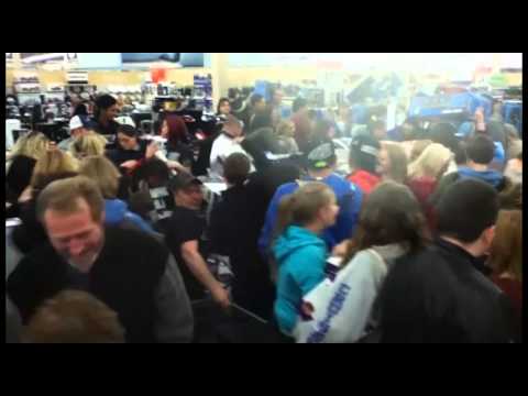Youtube: 2011 BLACK FRIDAY COMPILATION - Fights, Riots, Crazy Americans
