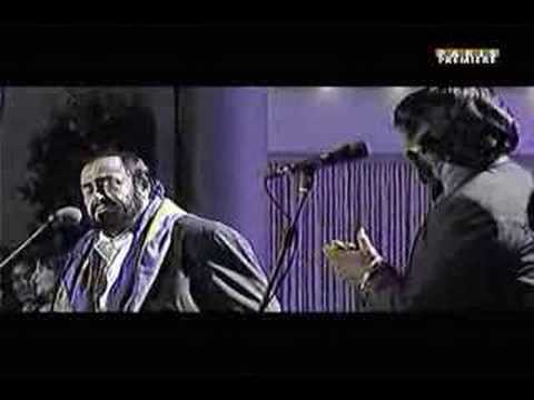 Youtube: James Brown & Luciano Pavarotti - It's a Man's World