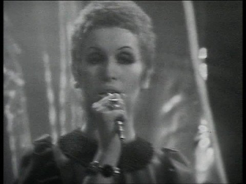 Youtube: Julie Driscoll Brian Auger & Trinity - Wheels On Fire (1968)