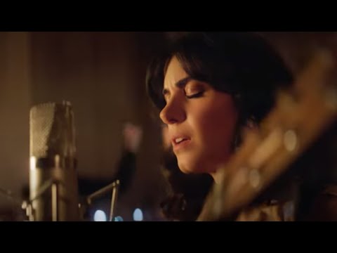 Youtube: Katie Melua - Bridge Over Troubled Water (Official Video)