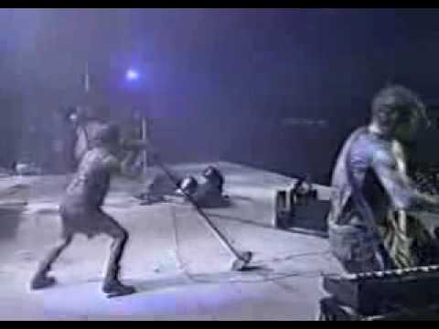 Youtube: NIN - 1994 WOODSTOCK - 02 TERRIBLE LIE