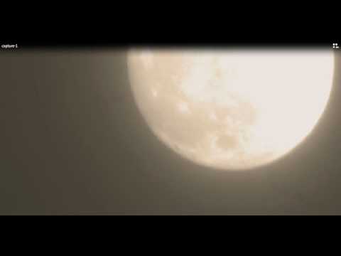 Youtube: UFOS oder Gänse vor dem Mond