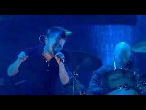 Youtube: Radiohead - Creep (Live @ V Festival 19/8/2006)