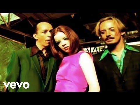 Youtube: Garbage - Only Happy When It Rains