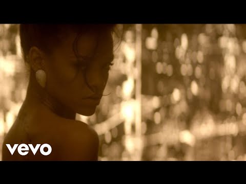 Youtube: Rihanna - Where Have You Been