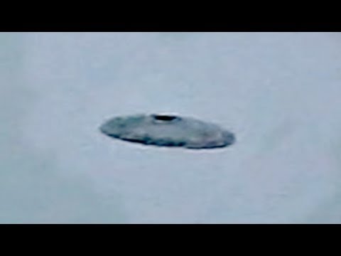 Youtube: Stunning Flying Saucer Caught Over Russia 2013
