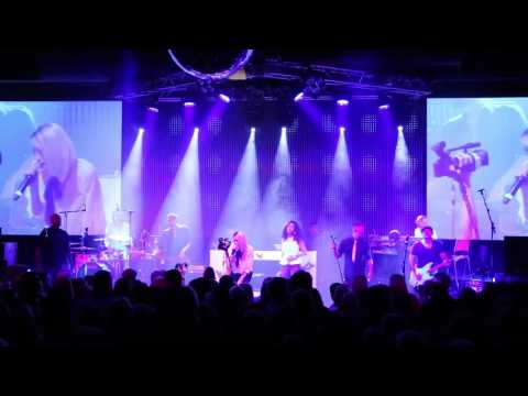 Youtube: SMELLS LIKE TEEN SPIRIT - Ramona Nerra & Fresh Music Live
