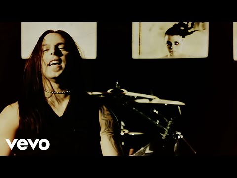 Youtube: Bullet For My Valentine - Your Betrayal (Official Video)