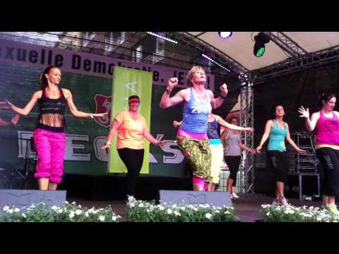 Youtube: Schwul-Lesbisches Straßenfest 2013
