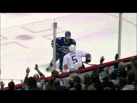 Youtube: 2010-11 NHL Hits of the Year