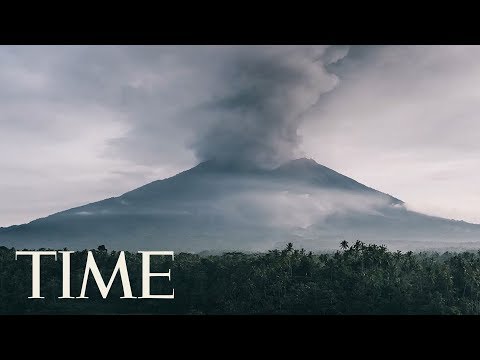 Youtube: Bali's Mount Agung Spews Ash As Thousands Evacuate: See Footage From All Different Angles | TIME