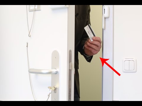 Youtube: Nur mit einer Kreditkarte: So knacken Einbrecher völlig geräuschlos ihre Eingangstür